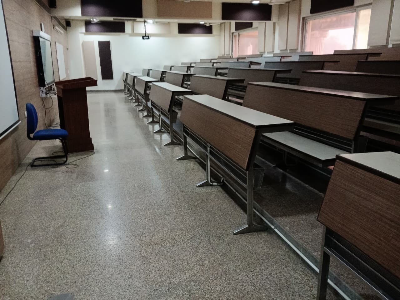 K.R. Mangalam University Gurugram Academic Building photo 37
